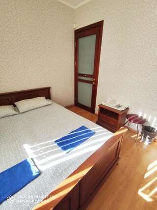 Хостелы Respect Aparts Hostel Минск Двухместный номер эконом-класса с 1 кроватью и общей ванной комнатой-8