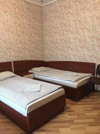 Хостелы Respect Aparts Hostel Минск Односпальная кровать в общем номере с 4 кроватями-3